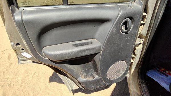 02-04 Jeep Liberty Driver Left Rear Door Trim Panel With Switches Back Gray Dv — photo 1