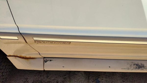 91-94 Ford Explorer Driver Left Front Moulding From Door Oem Trim Strip White — photo 2
