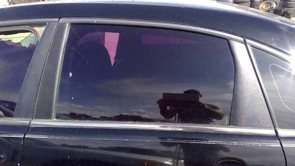 2008 Chevrolet Impala Rear Door Glass/window LH Chevy Ss Driver Left Side — photo 2
