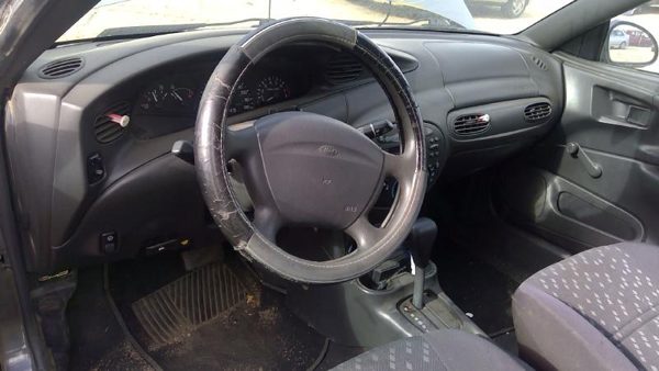 2003 Ford Escort — vehicle photo 3