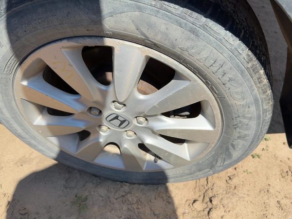 2005-2006 Honda Crv 16" Aluminum Wheel Oem Factory 7 Spoke Rim #3 16X6-1/2 — photo 1