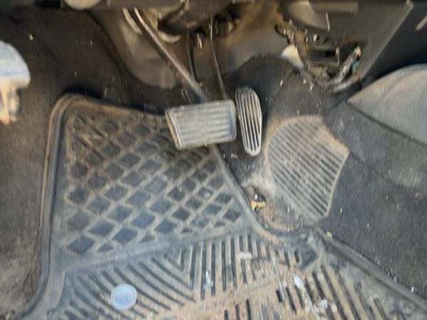 1998-2005 Chevy S10 Blazer Gas Pedal Assembly Accelerator OEM 15714254 — photo 3