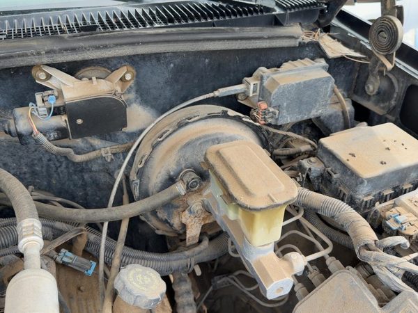 97-99 Silverado 1500 Power Brake Booster With Master Cylinder Pair Set Oem 5.7L — photo 2