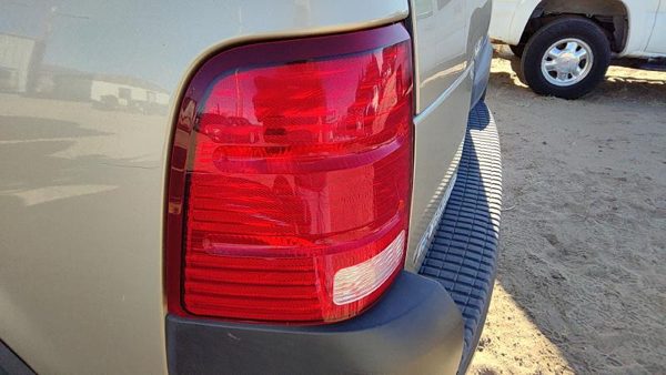 2002-2005 Ford Explorer Driver Left Tail Light Brake Lamp Oem Rear 1L2z13405aa — photo 3