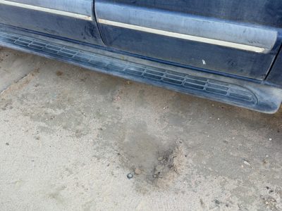 2000-2003 Chevy Suburban Driver Left Running Board Side Step Oem 2Wd 15718561