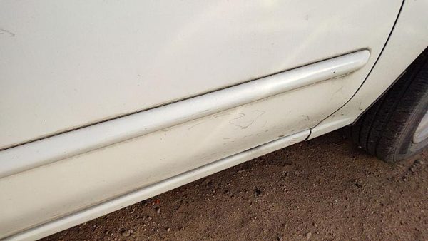 00-02 Sentra Passenger Right Front Moulding From Door Trim Strip White Qm1 — photo 5