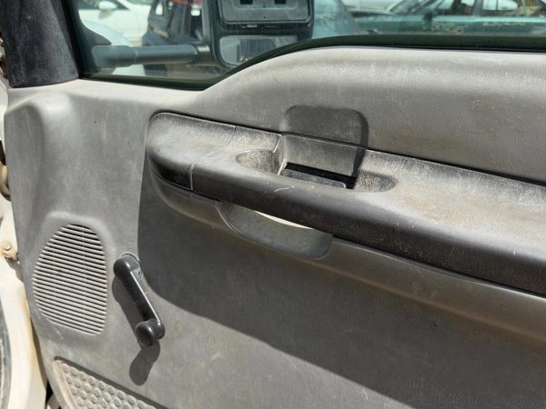 2005-2007 Ford F350 Passenger Right Front Door Trim Panel Manual Gray — photo 3