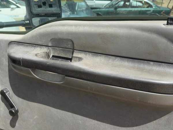 2005-2007 Ford F350 Passenger Right Front Door Trim Panel Manual Gray — photo 5