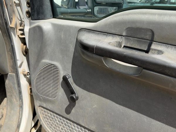 2005-2007 Ford F350 Passenger Right Front Door Trim Panel Manual Gray — photo 9