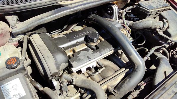 2001 Volvo V70 Xc Cylinder Head Assembly OEM 2.4L Turbo 82511361 — photo 6