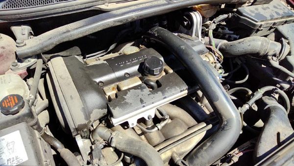 2001 Volvo V70 Xc Cylinder Head Assembly OEM 2.4L Turbo 82511361 — photo 5