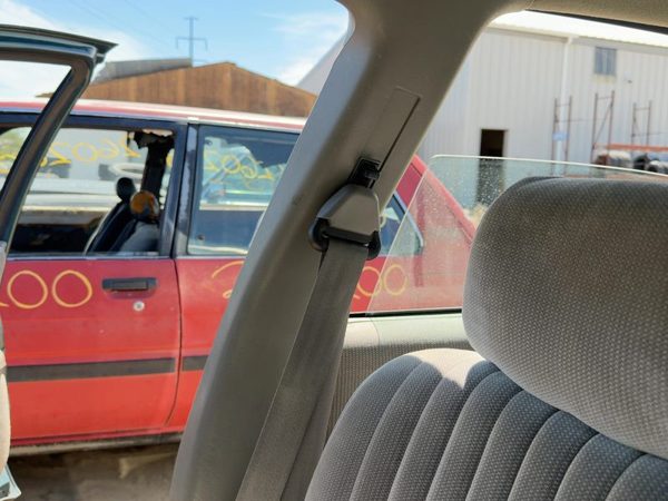 1995-2001 Chevy Lumina Passenger Right B-Pillar Trim Panel Shale 92B — photo 6