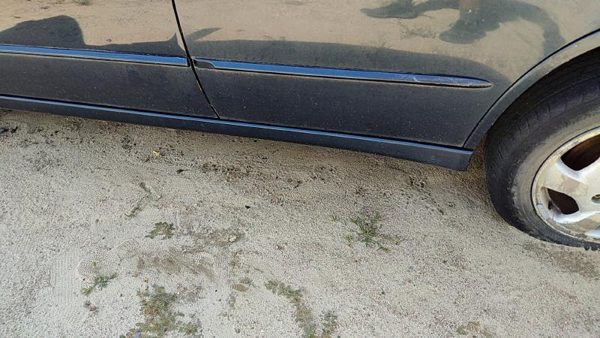 1998-1999 Honda Accord Driver Left Lower Rocker Panel Moulding Side Skirt Oem — photo 2