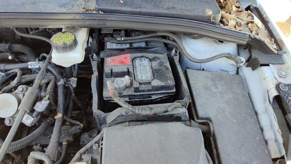 2015-2018 Ford Focus Complete Battery Box Mount Tray With Hold Down Oem 2.0L — photo 1