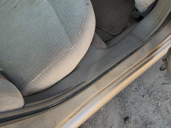 01 Buick Lesabre Passenger Right Rear Lower Sill Plate Step Trim Panel Oem Taupe — photo 2