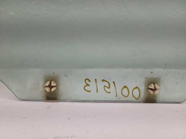 2000 Sephia Front Door Glass/window LH Free Shipping — photo 2