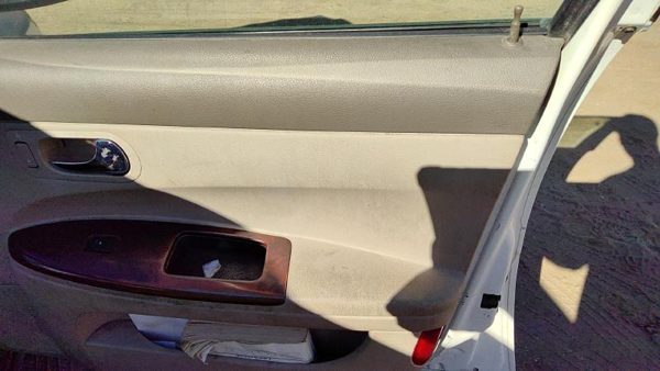 05-07 Lacrosse Passenger Right Front Door Trim Panel With Switches Neutral 52B — photo 2