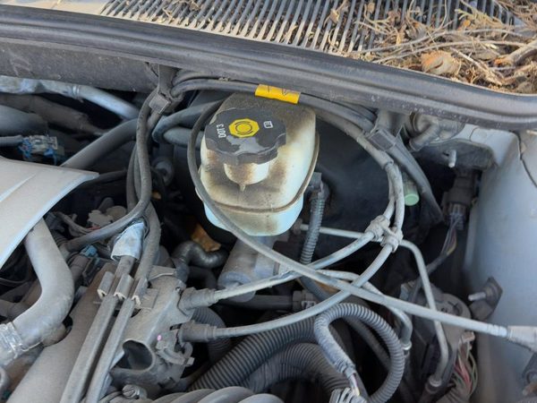 2005 Cadillac Deville Master Cylinder — photo 2