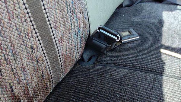 1987-1991 Ford F150 Passenger Right Front Seat Belt Buckle Receiver Oem Gray — photo 1