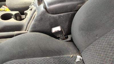 2002-2003 Jeep Liberty Driver Left Front Seat Belt Buckle Receiver Oem Gray M5dv