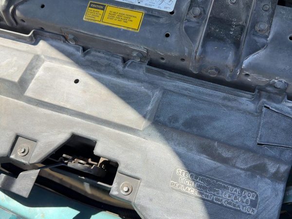 1999 Chevy Lumina Top Plastic Cover Above Radiator Support Sight Shield 10288085 — photo 2