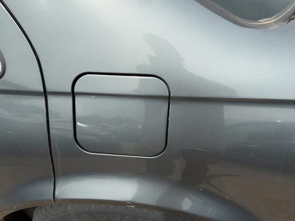 98-04 Seville Fuel Tank Door With Hinge Gas Lid Filler Rear Sedan 4 Door Thunder — photo 3