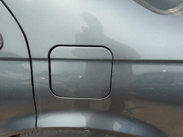 98-04 Seville Fuel Tank Door With Hinge Gas Lid Filler Rear Sedan 4 Door Thunder — photo 2