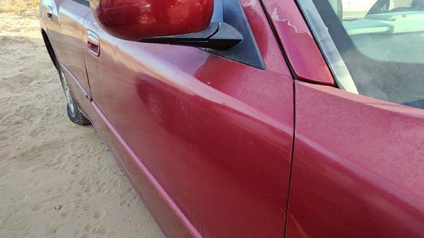 2010 Dodge Charger Front Door RH Prh Inferno Red — photo 4