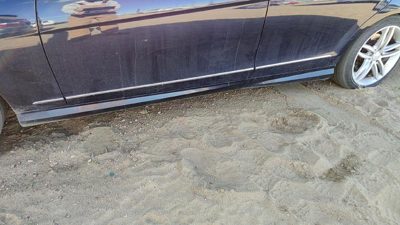 2008-2014 Mercedes C300 Driver Left Lower Rocker Panel Moulding Side Skirt Oem