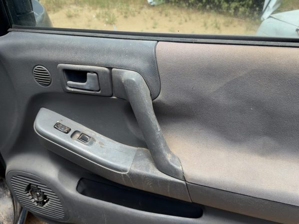 1998 Isuzu Rodeo Passenger Right Front Door Trim Panel With Switches 8971586361 — photo 3