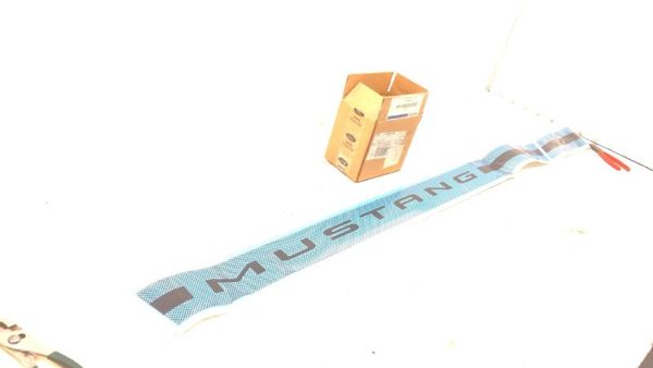 2014 Ford Mustang Left Door Quarter Stripe Black Oem Cr3z6320001aa — photo 6