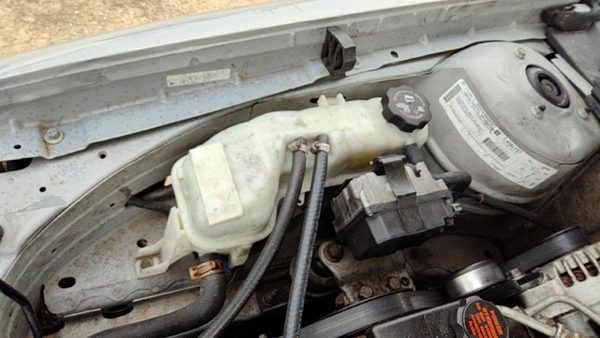 2000 Chevrolet Malibu Coolant Recovery Bottle Chevy — photo 1