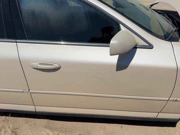 2001 Lincoln LS Front Door RH Ivory Parchment Hc — photo 2