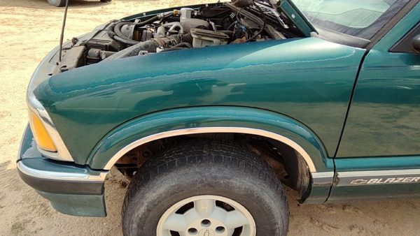 1995-2005 S10 Blazer Driver Left Front Fender Oem Green 12377871 — photo 2