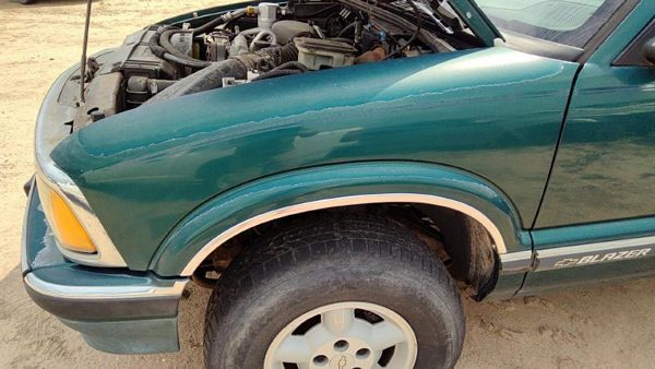 1995-2005 S10 Blazer Driver Left Front Fender Oem Green 12377871 — photo 3
