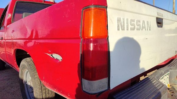 1986-1997 Nissan Hardbody Driver Left Tail Light Brake Lamp Oem Rear B65503b300 — photo 1