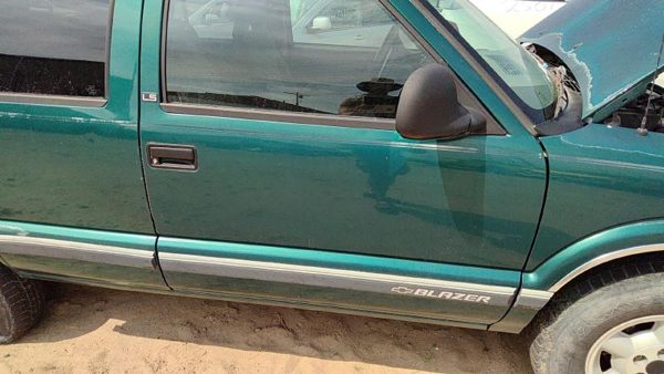 1996 Blazer S10/jimmy S15 Front Door RH Green — photo 5