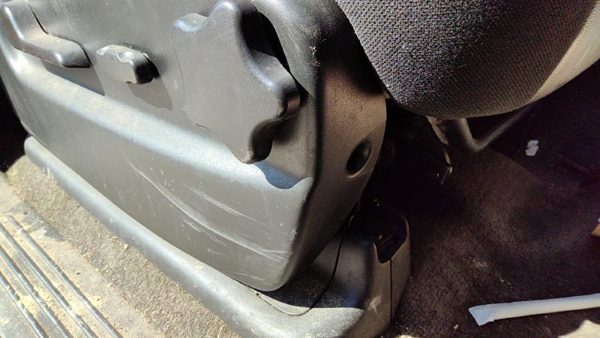 10 Chevy Tahoe Passenger Right Side Power Seat Switch With Trim Panel Oem Black — photo 2