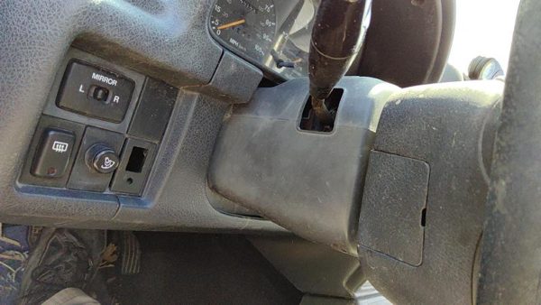 1996 97 Suzuki Sidekick Steering Column Trim Surround Collar Oem Plastic Housing — photo 6