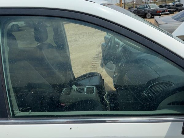 08-16 Chrysler Town & Country Passenger Right Front Side Window Door Glass Oem — photo 2