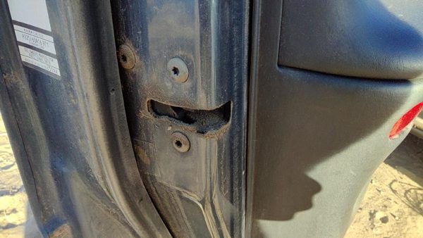 1998-2004 Dodge Intrepid Driver Left Front Door Latch With Rods/Cables Oem — photo 2