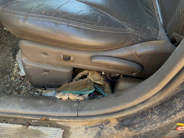 01-05 Pt Cruiser Driver Left Side Power Seat Switch With Trim Panel Oem Beige — photo 1