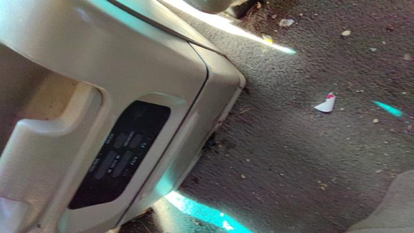 2000-2002 Ford Expedition Center Console Lid Only Oem Arm Rest Fold Down Tan Fh — photo 8