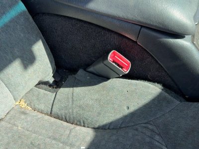 01-05 S10 Blazer Passenger Right Front Seat Belt Buckle Receiver Graphite 12H