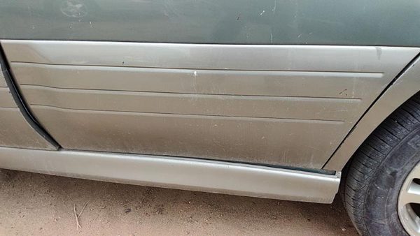 2000-2004 Legacy Outback Driver Left Rear Moulding From Door Oem Back Trim Strip — photo 5