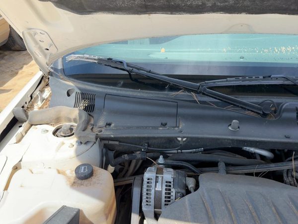 2005 Buick Lesabre Windshield Wiper Cowl Vent Trim Panel Oem Cover — photo 3