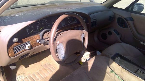 1992 Pontiac Bonneville — vehicle photo 3