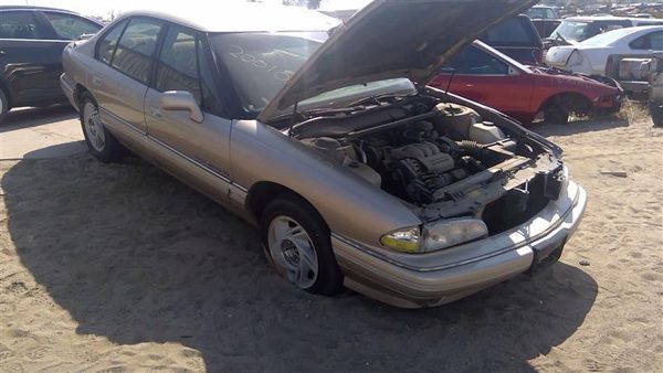1992 Pontiac Bonneville — vehicle photo 6