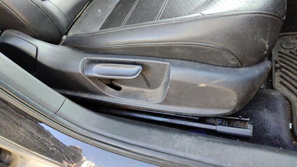2012-2019 Vw Passat Passenger Right Side Seat Trim Panel Oem Black Tb — photo 1