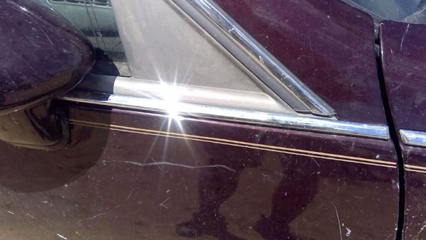 93 Cadillac Fleetwood Passenger Right Front Moulding From Door Trim Upper Chrome — photo 7